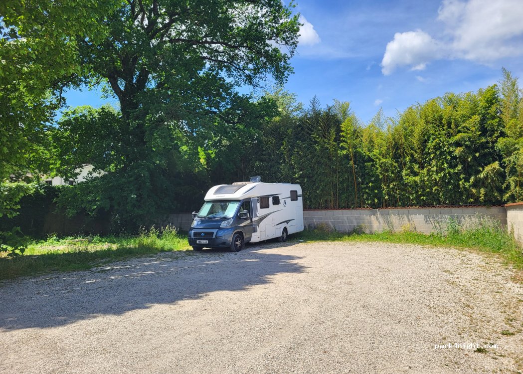 (69660) Collonges-au-Mont-d'Or - 2 Bis Quai de la Jonchère — foto 3