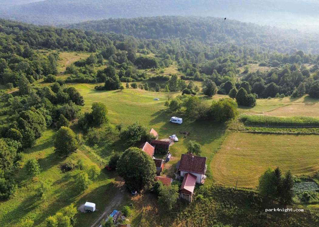 (47303) Vajin Vrh - Unnamed Road — foto