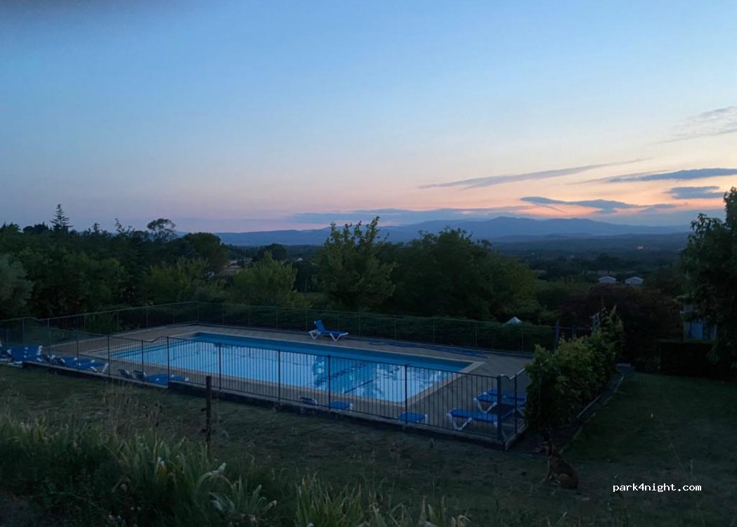 Camping Les Chadenèdes — foto