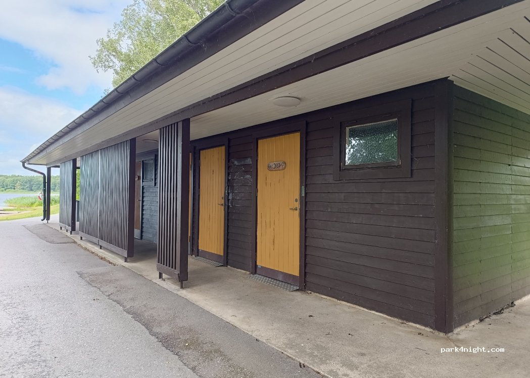 (761 51) Norrtälje - 11 Badvägen — foto 3