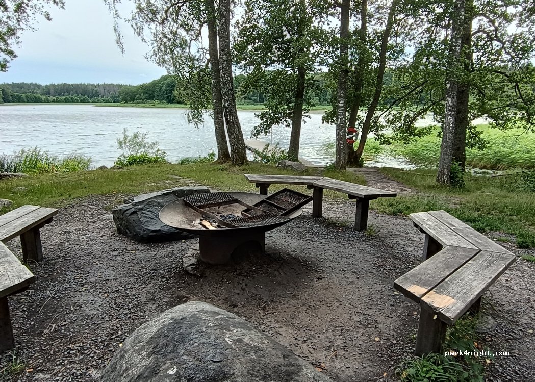 (761 51) Norrtälje - 11 Badvägen — foto 4