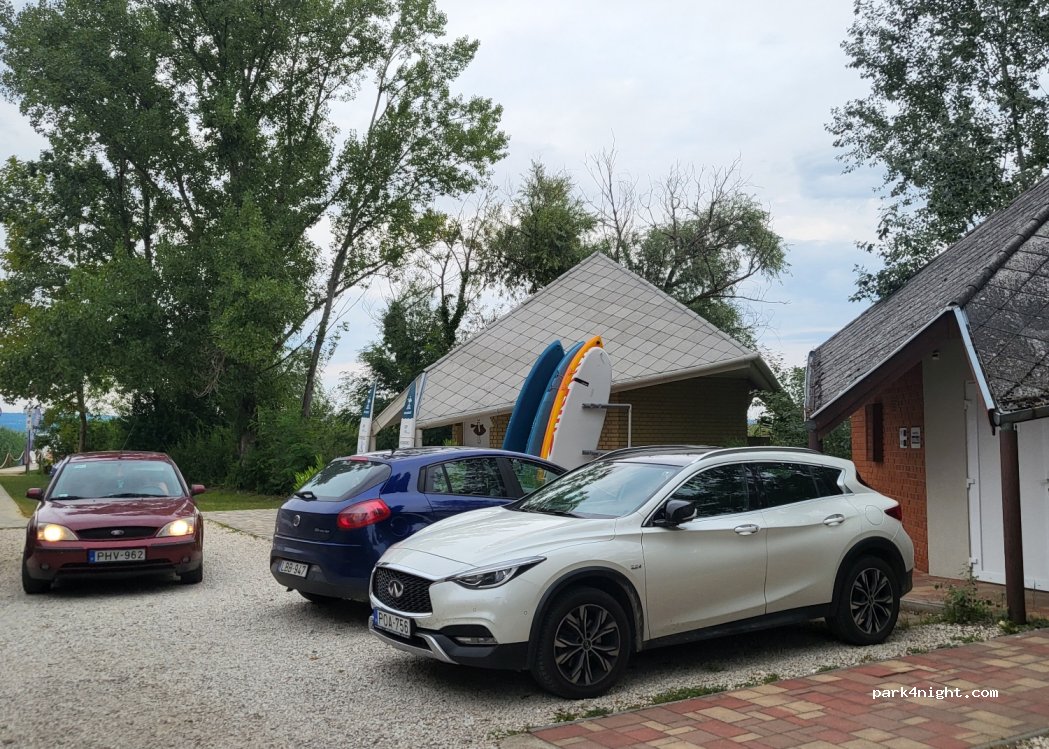 (8624) Balatonszárszó - 25 Móricz Zsigmond utca — foto