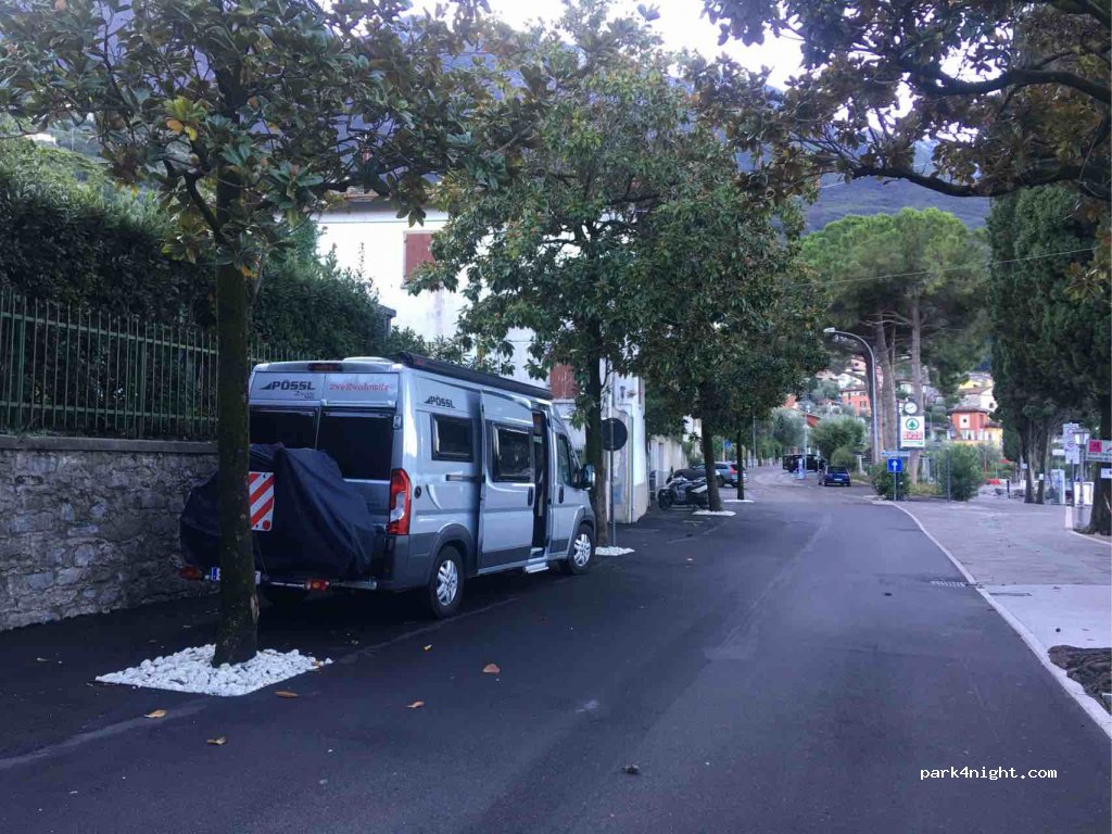 (37018) Malcesine - 25 Viale Roma — foto 2