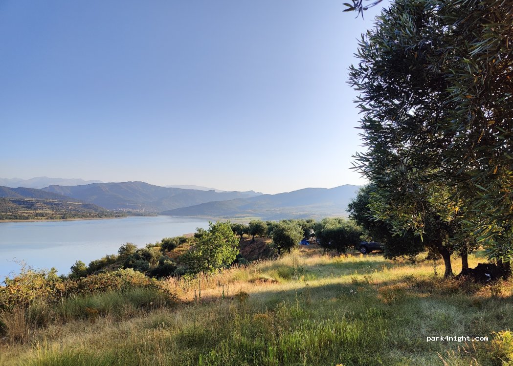 (25518) Aramunt - Unnamed Road — foto
