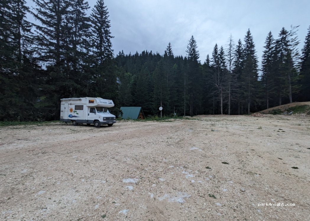 (71423) Jahorina - Unnamed Road — foto
