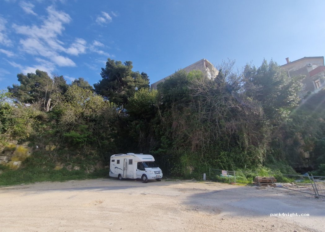 (52100) Pula - 4 Ulica Silvija Strahimira Kranjčevića — foto 2