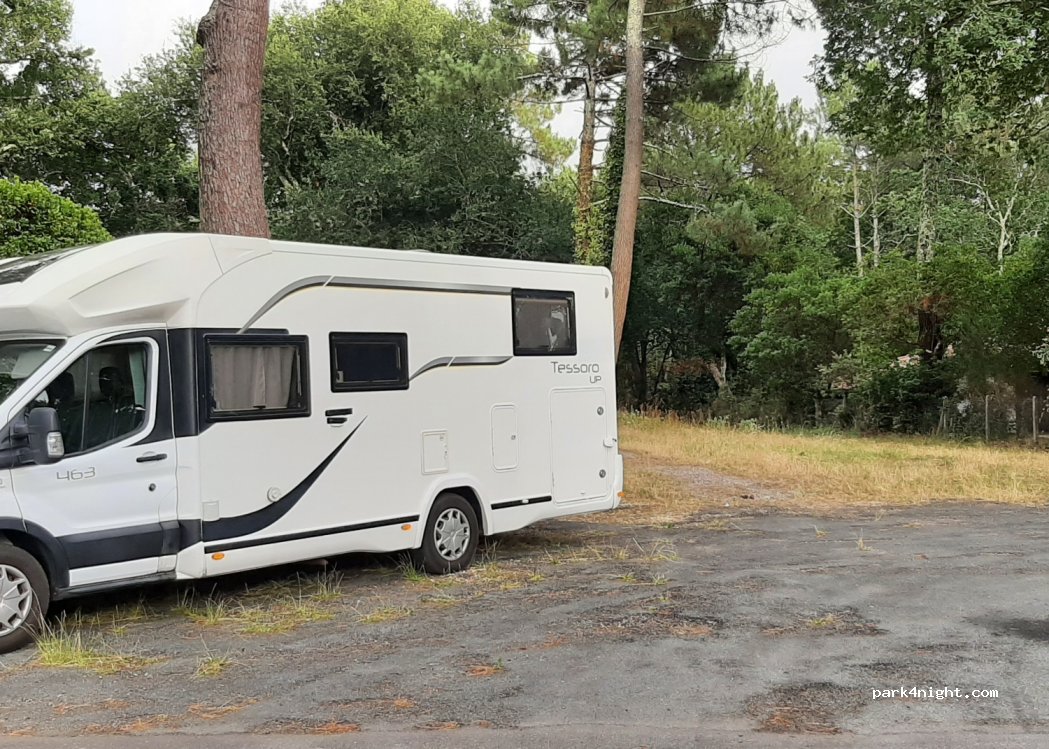 (33115) La Teste-de-Buch - 36 Avenue Chambrelent — foto 3