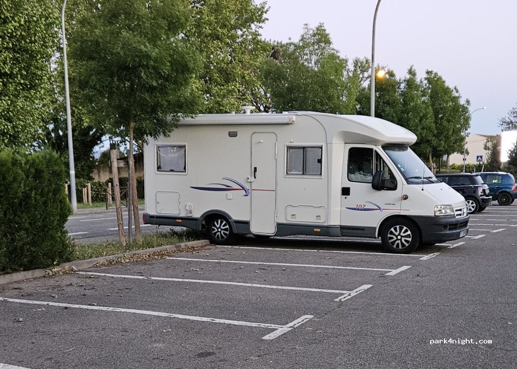 (84800) L'Isle-sur-la-Sorgue - 64 Résidence les Capucines — foto 4
