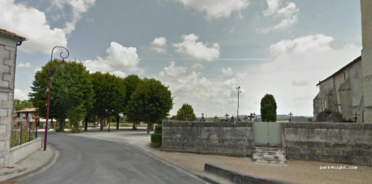 (17500) Fontaines-d'Ozillac - 1 Rue des Halles — foto