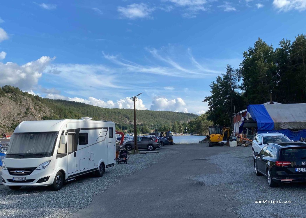 (1767)  - 6 Sauøya — foto 2