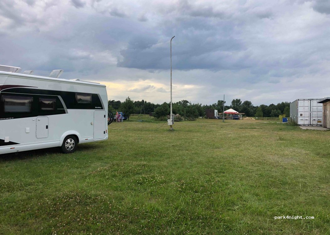 Food Truck Stradomia Campsite — foto