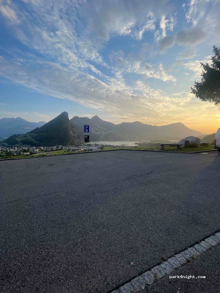 (6423) Schwyz - Bohl — foto