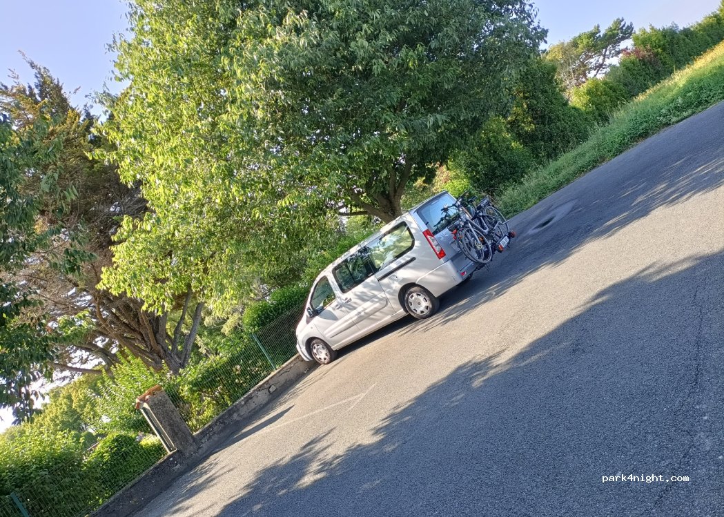 (17200) Royan - 15 Rue des Vanneaux — foto