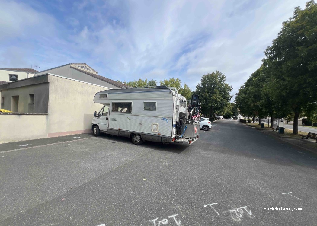 (91220) Le Plessis-Pâte - 1 Rue Louis Souchard — foto 2