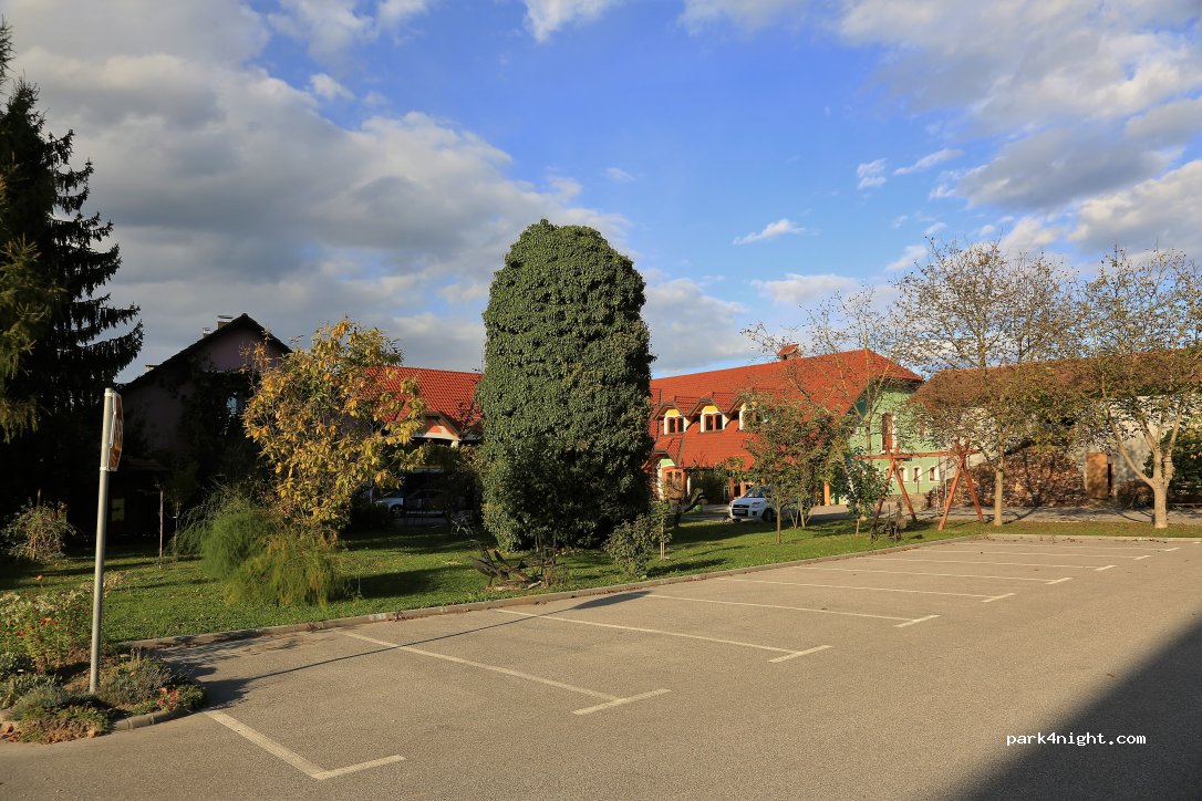 (8250) Brežice - 18 Lenartova pot — foto