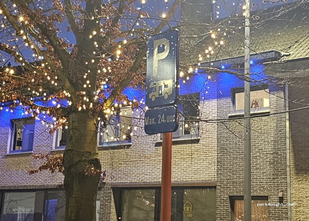 (8800) Roeselare - 12 Heilig-Kruisplein — foto 4