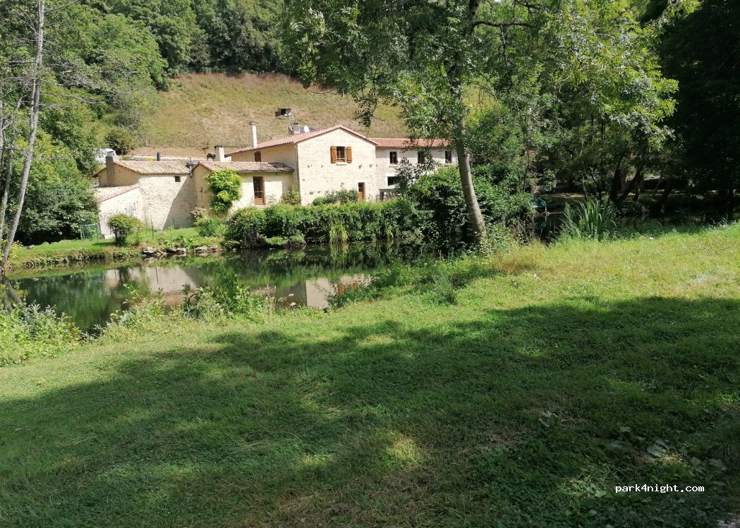 (79400) Saint-Martin-de-Saint-Maixent - — foto