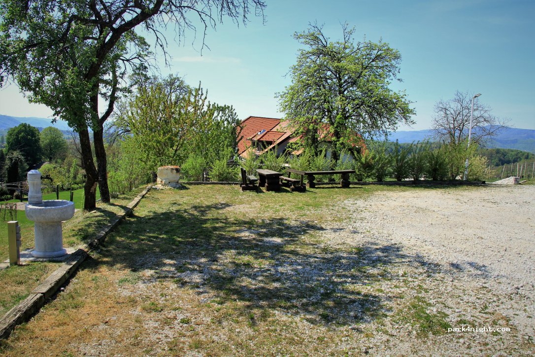 (8272) Kostanjek - 18 Kostanjek, Restaurant Dular — foto 3