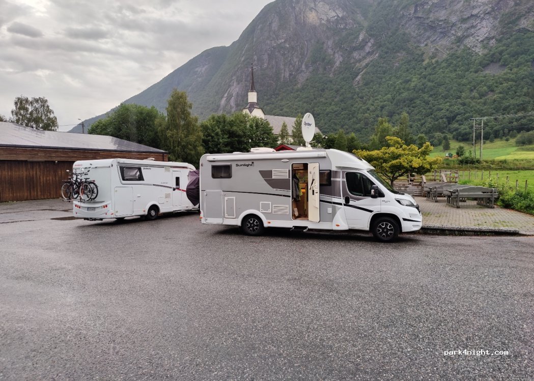 (6364) Myklebostad - 1 Havnealleen — foto