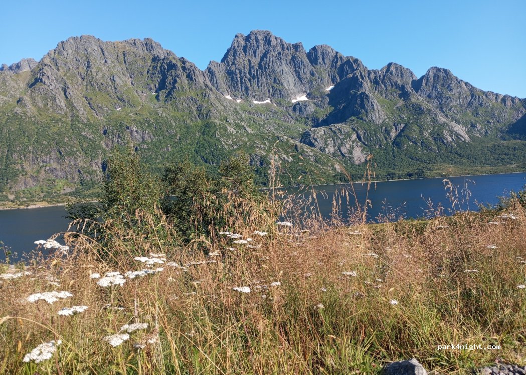 (8300) Svolvær - E10 — foto 4
