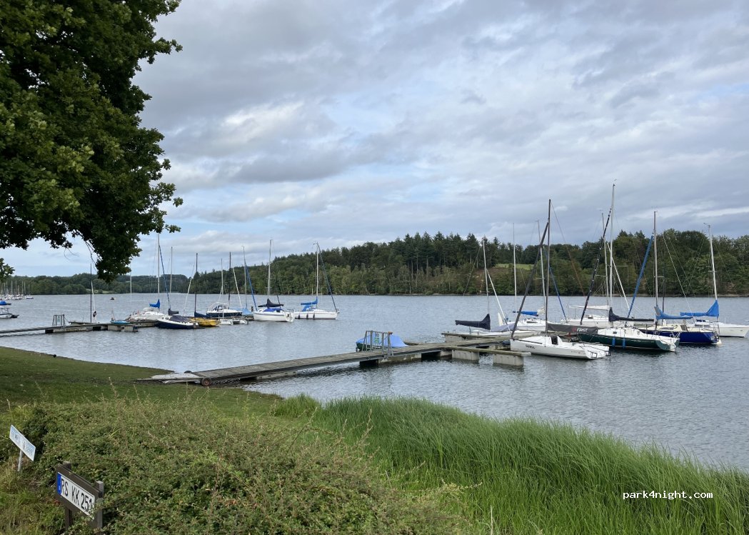 Campingpark Bevertalsperre - Kaefernberg — foto