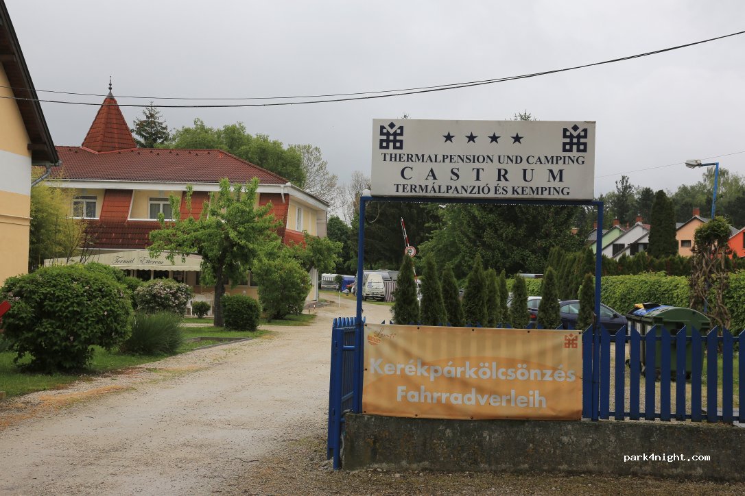 Castrum Thermal Camping and Pension Lenti — foto 2