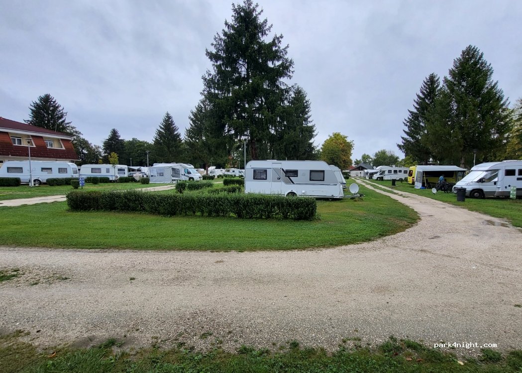 Castrum Thermal Camping and Pension Lenti — foto 4