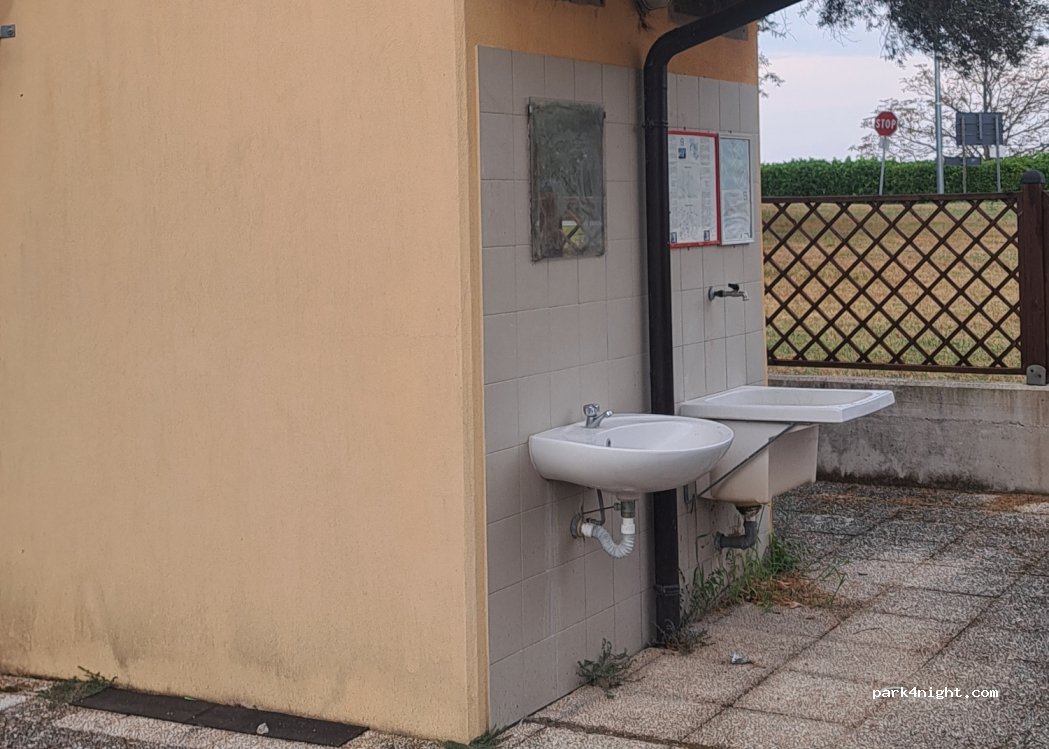 (60039) Staffolo - Strada Provinciale 35 — foto 2