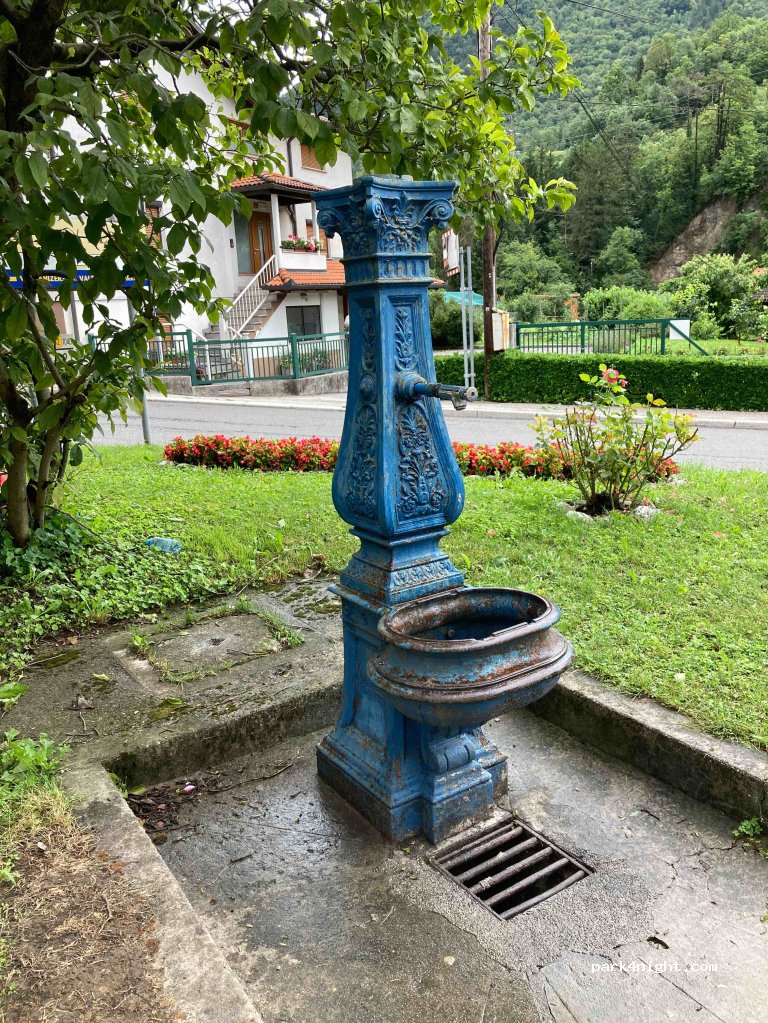 (5220) Tolmin - 1 Vojkova ulica — foto