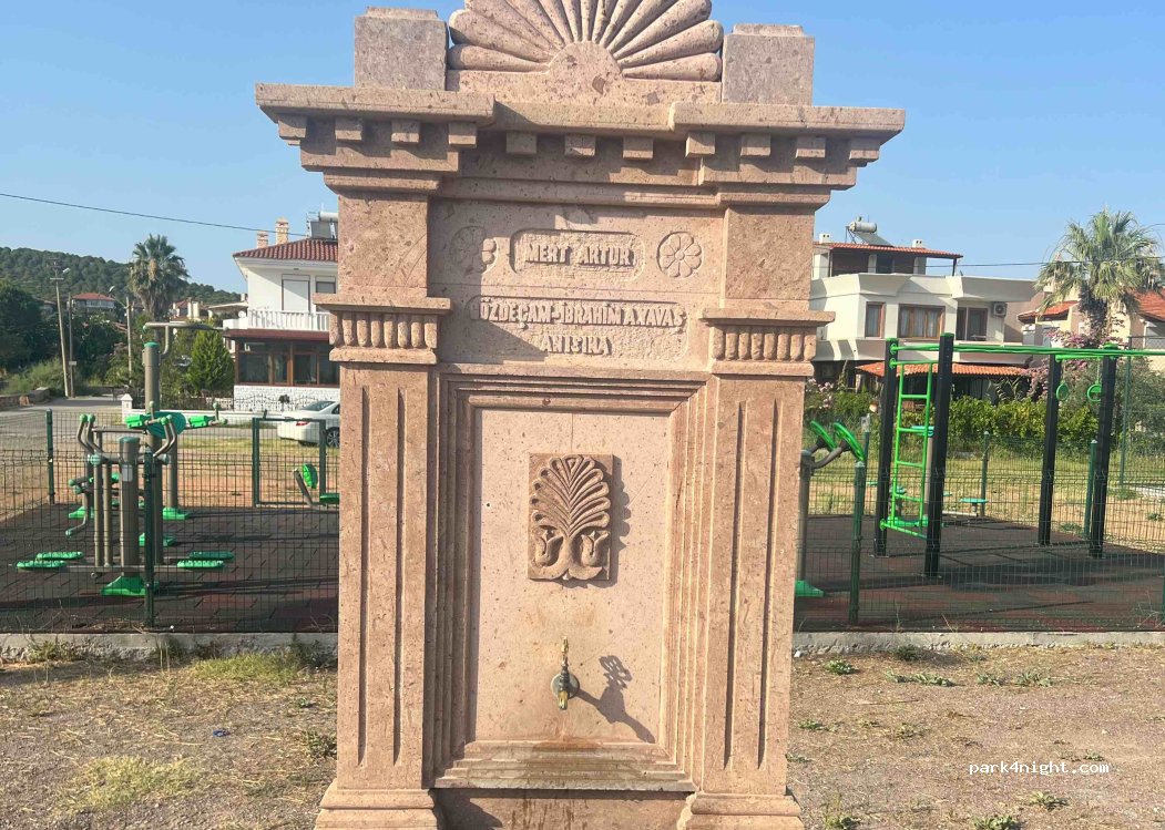 (10400) Ayvalık - 271 Mareşal Fevzi Çakmak Bulvarı — foto