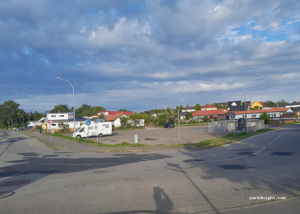 (17438) Wolgast - 10 Straße der Freundschaft — foto