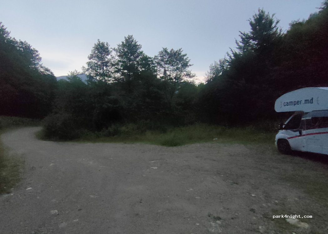 (607371) Poiana Sărată - — foto