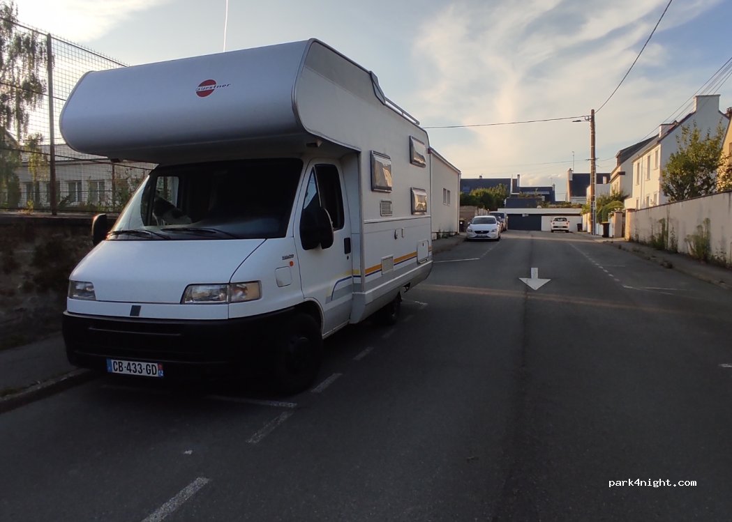 (56000) Vannes - 6 Rue Jules Verne — foto