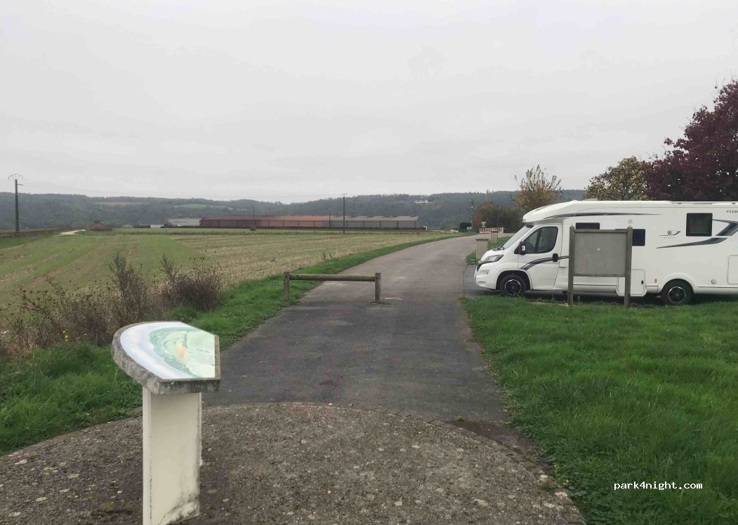 (02310) Charly-sur-Marne - 2 Route des Coteaux — foto 2