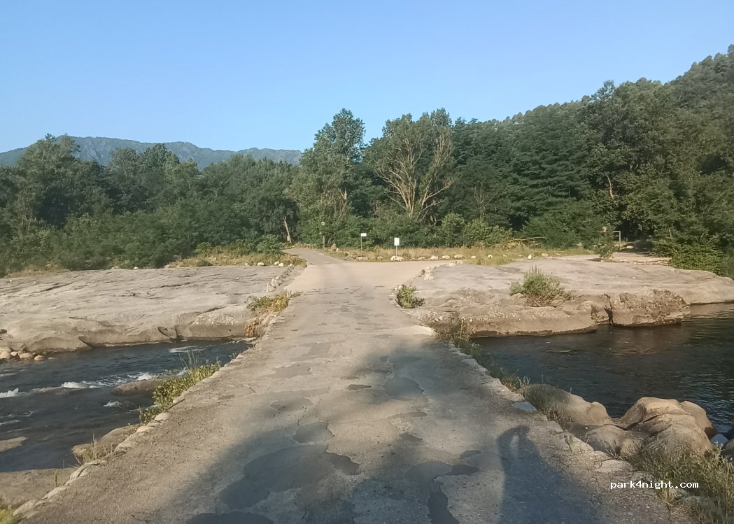 (07140) Les Salelles - La Rivière — foto 3