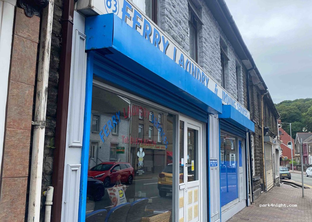 (SA11 2DQ) Briton Ferry - 83 Neath Road — foto