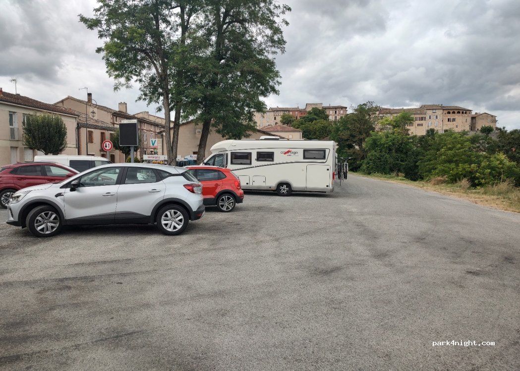 (81140) Castelnau-de-Montmiral - 110 Rue Lafayette — foto 3