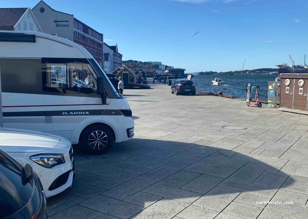 (4005) Stavanger - 36 Strandkaien — foto