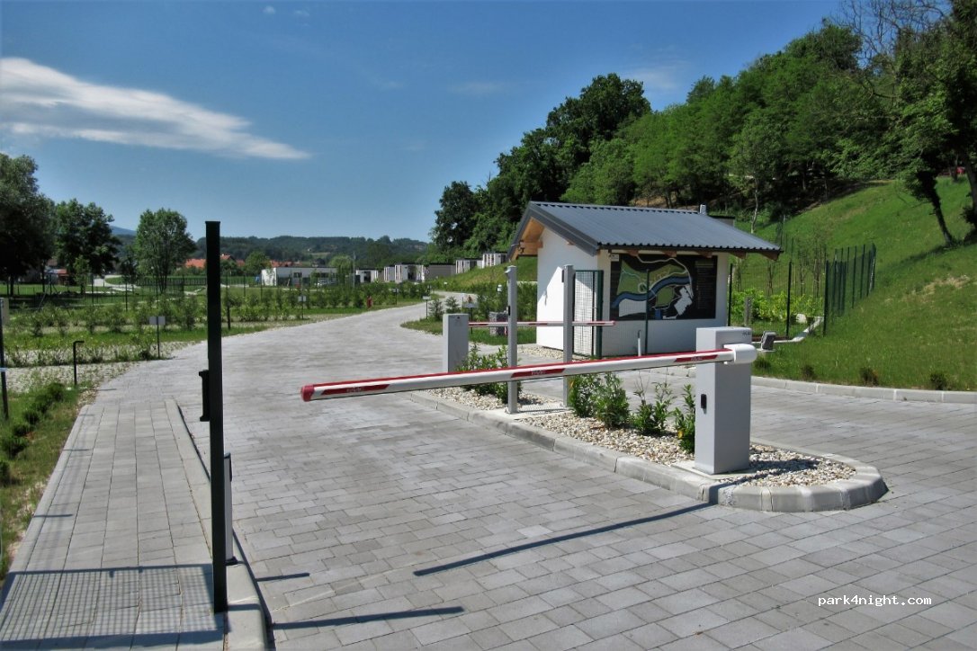 Camping Terme Jezerčica — foto