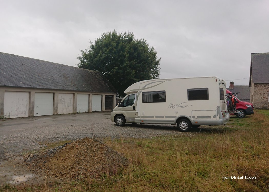 (53100) Saint-Georges-Buttavent - 19 Chemin de la Forêt — foto 3