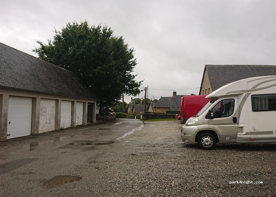 (53100) Saint-Georges-Buttavent - 19 Chemin de la Forêt — foto 4