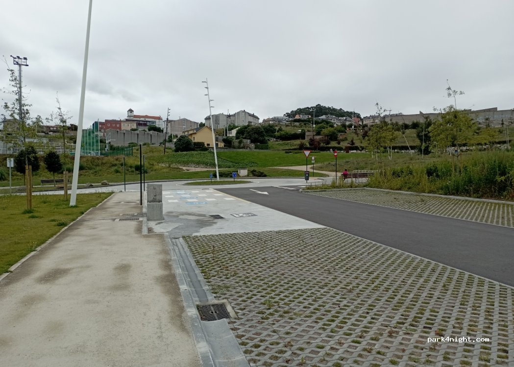 (15011) A Coruña - Estrada Os Fortes 5A — foto 2
