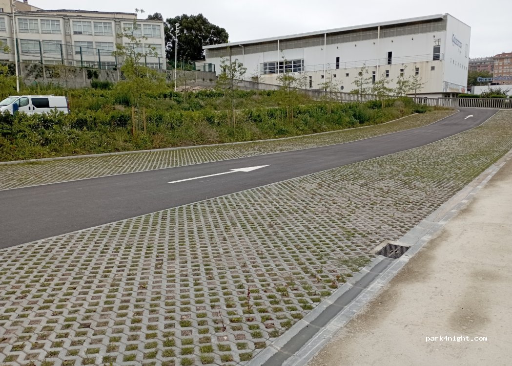 (15011) A Coruña - Estrada Os Fortes 5A — foto 3