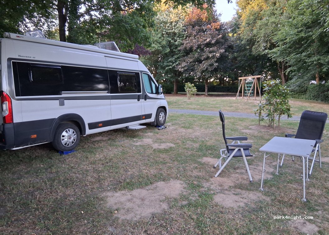 CAMPING MUNICIPAL DE CHALLAIN LA POTHERIE — foto