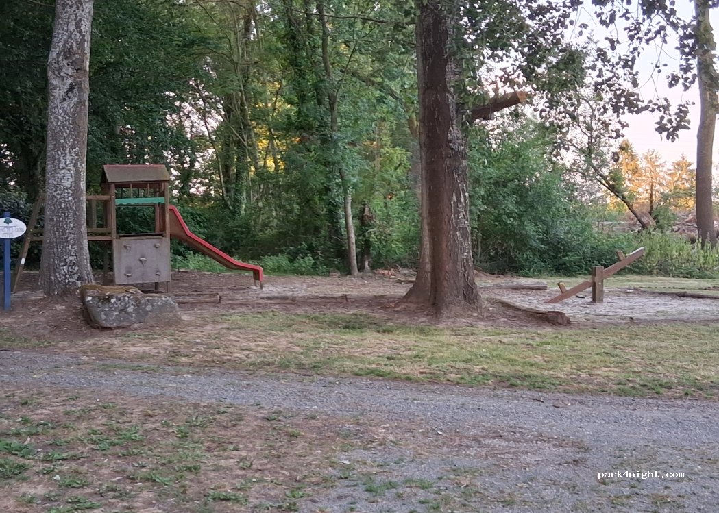 CAMPING MUNICIPAL DE CHALLAIN LA POTHERIE — foto 3