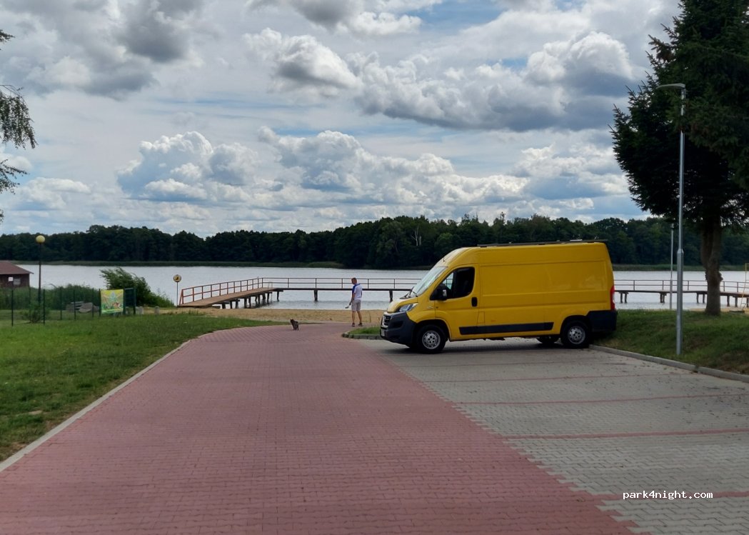 (73-220) Drawno - 85 Choszczeńska — foto