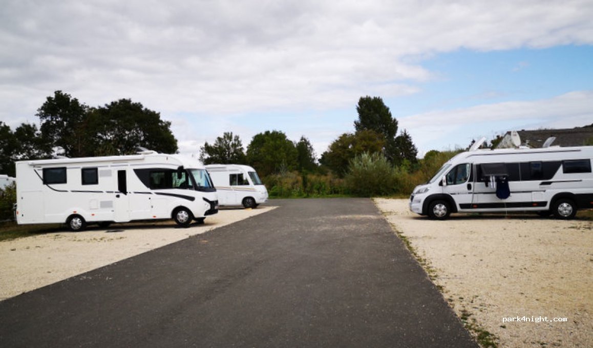 Aire de camping-car park de Villandry (Indre et Loire) — foto 2