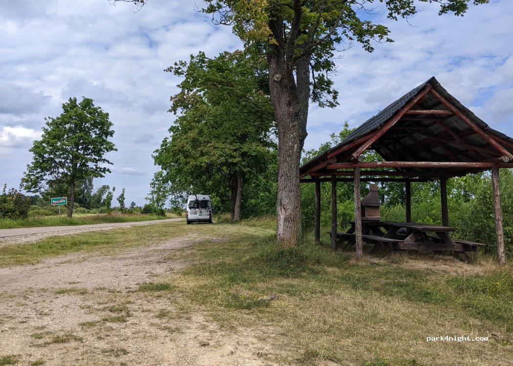 (19-411) Rogojny - Unnamed Road — foto
