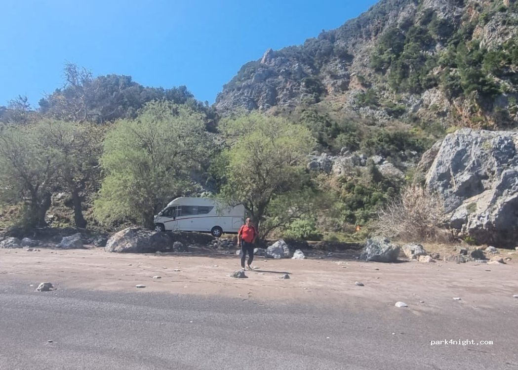 (344 00) Limnionas - Unnamed Road — foto 3