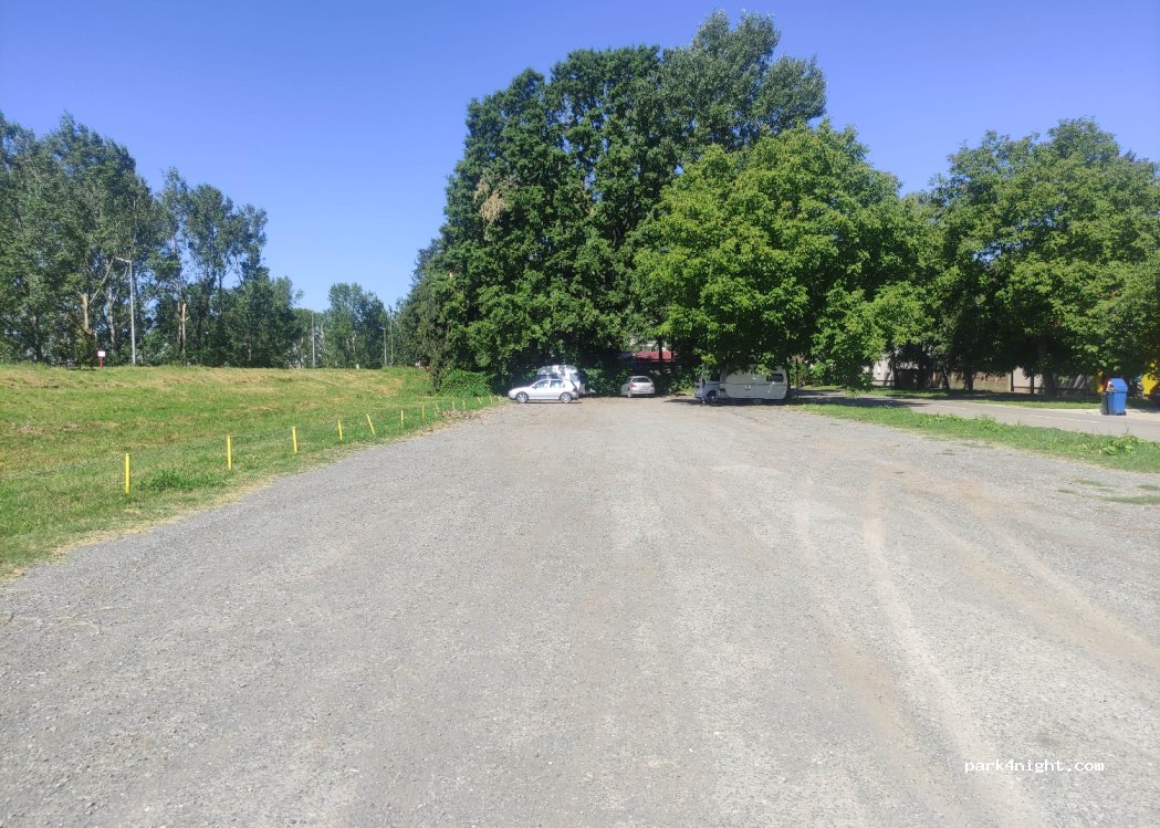 (321022) Sremska Mitrovica - 17 Stevana Sremca — foto 2